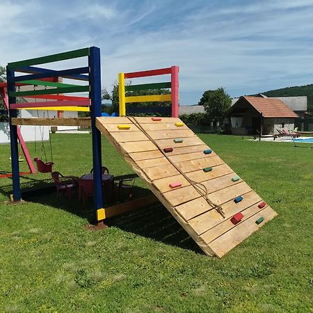 Sinac Holiday Home Bulog מראה חיצוני תמונה