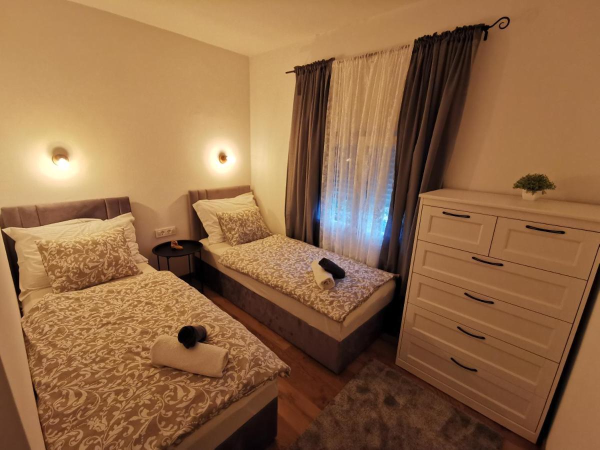Sinac Holiday Home Bulog מראה חיצוני תמונה