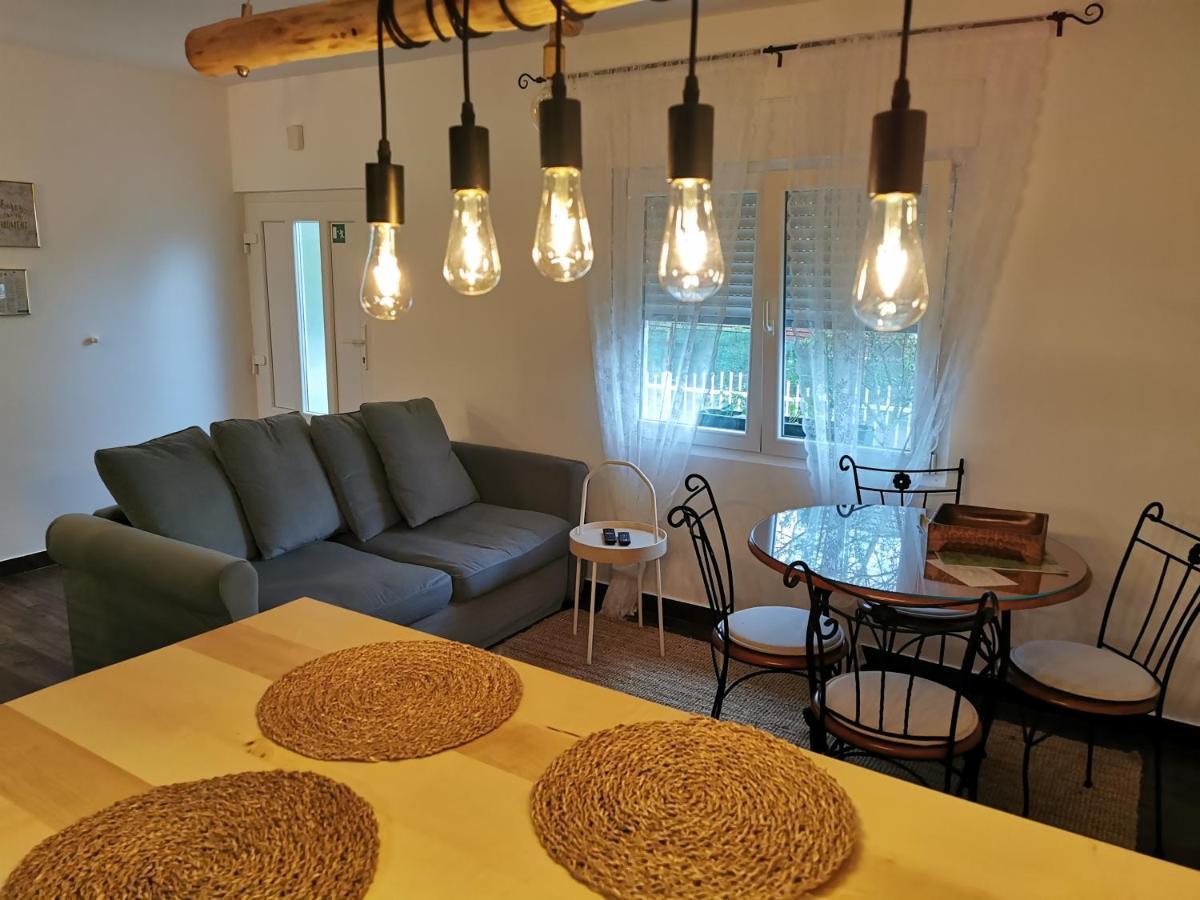 Sinac Holiday Home Bulog מראה חיצוני תמונה