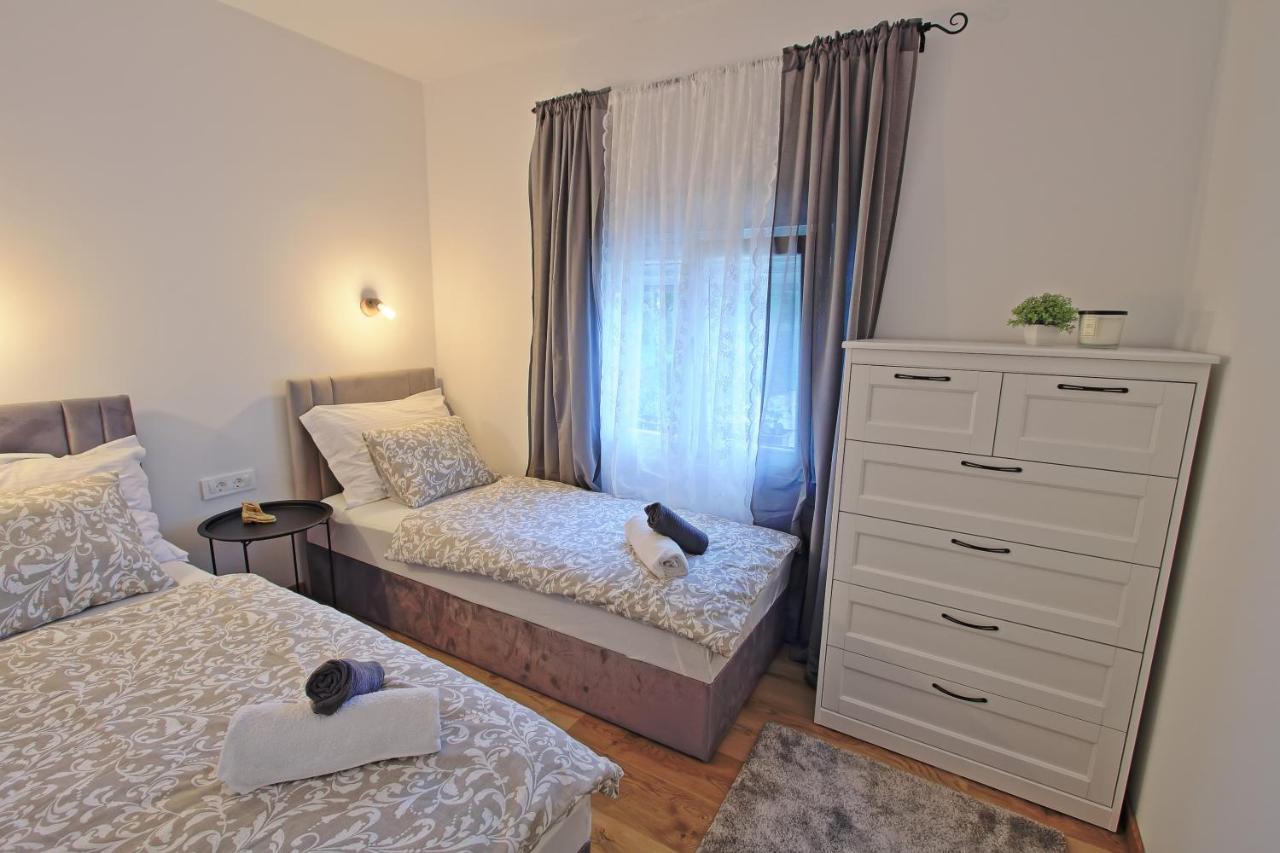 Sinac Holiday Home Bulog מראה חיצוני תמונה