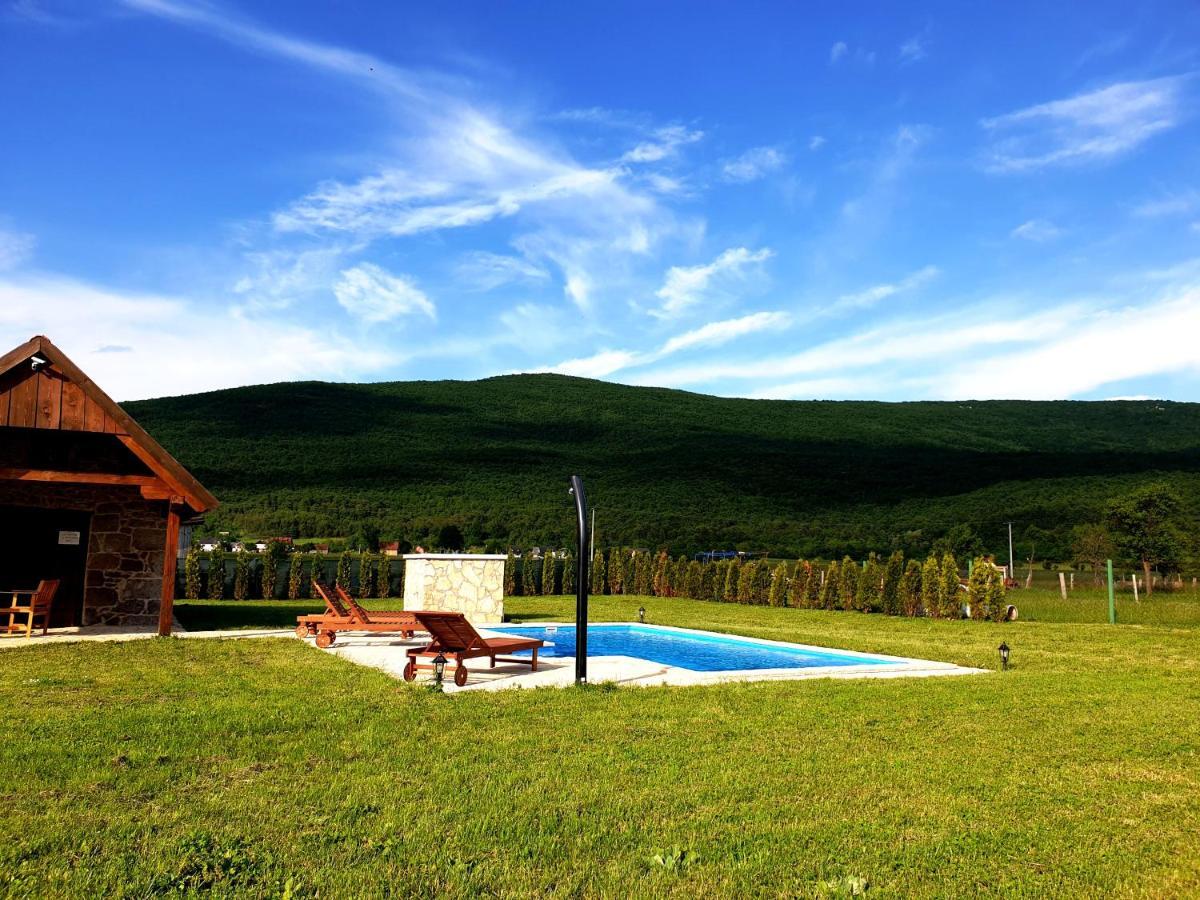 Sinac Holiday Home Bulog מראה חיצוני תמונה